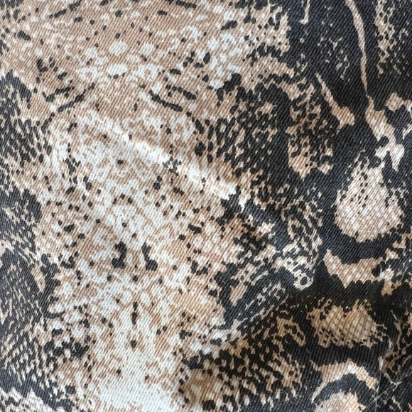 TOPSHOP mini skirt distress Sz 12 large cheetah animal pattern - Picture 3 of 5